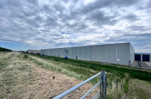 Ca. 6.000 m2 gevels strippen en coaten CBRE Vastgoed Moerdijk